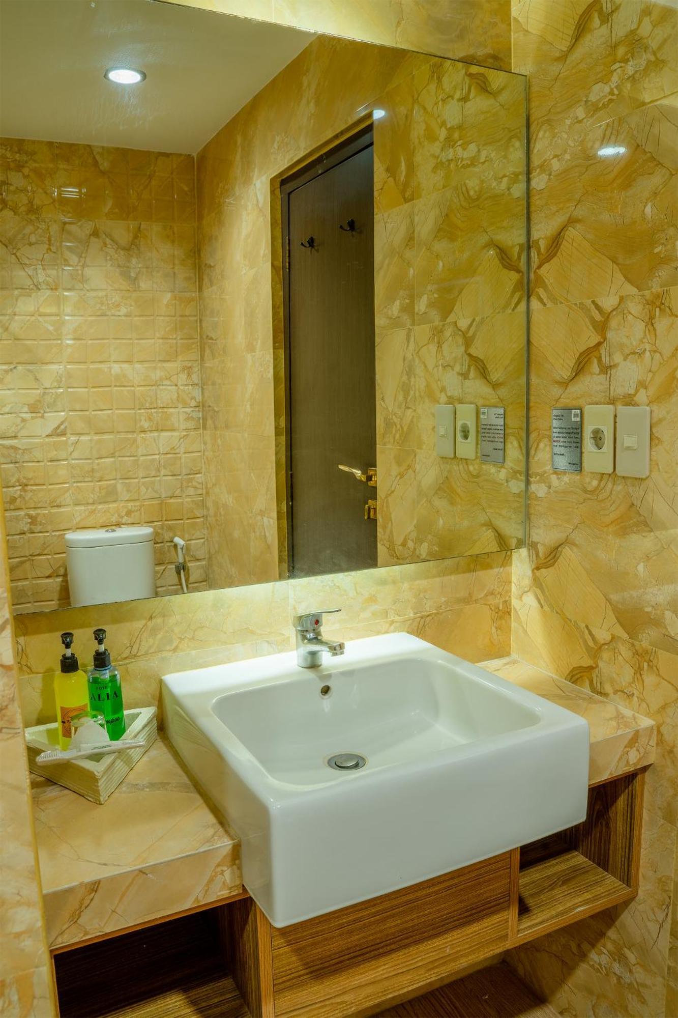 Hotel Alia Cikini Cakarta Dış mekan fotoğraf