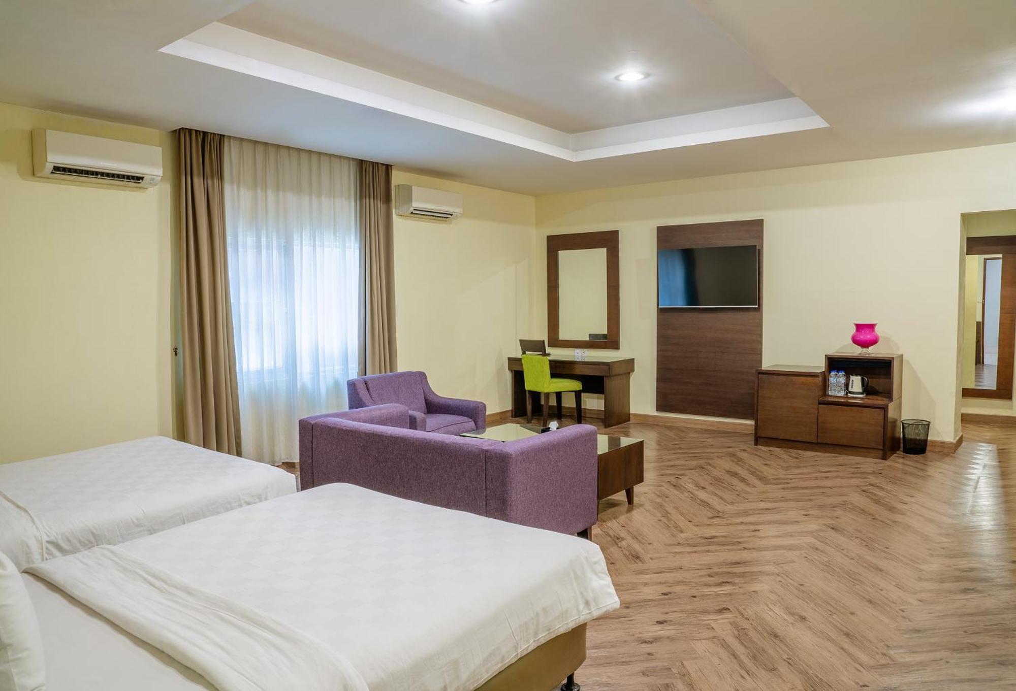 Hotel Alia Cikini Cakarta Dış mekan fotoğraf